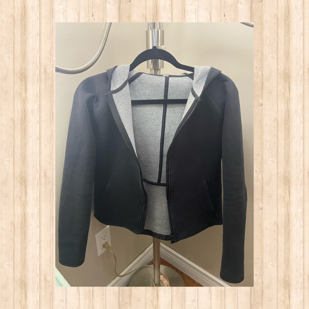 Lululemon Jacket - Picture 2 of 2